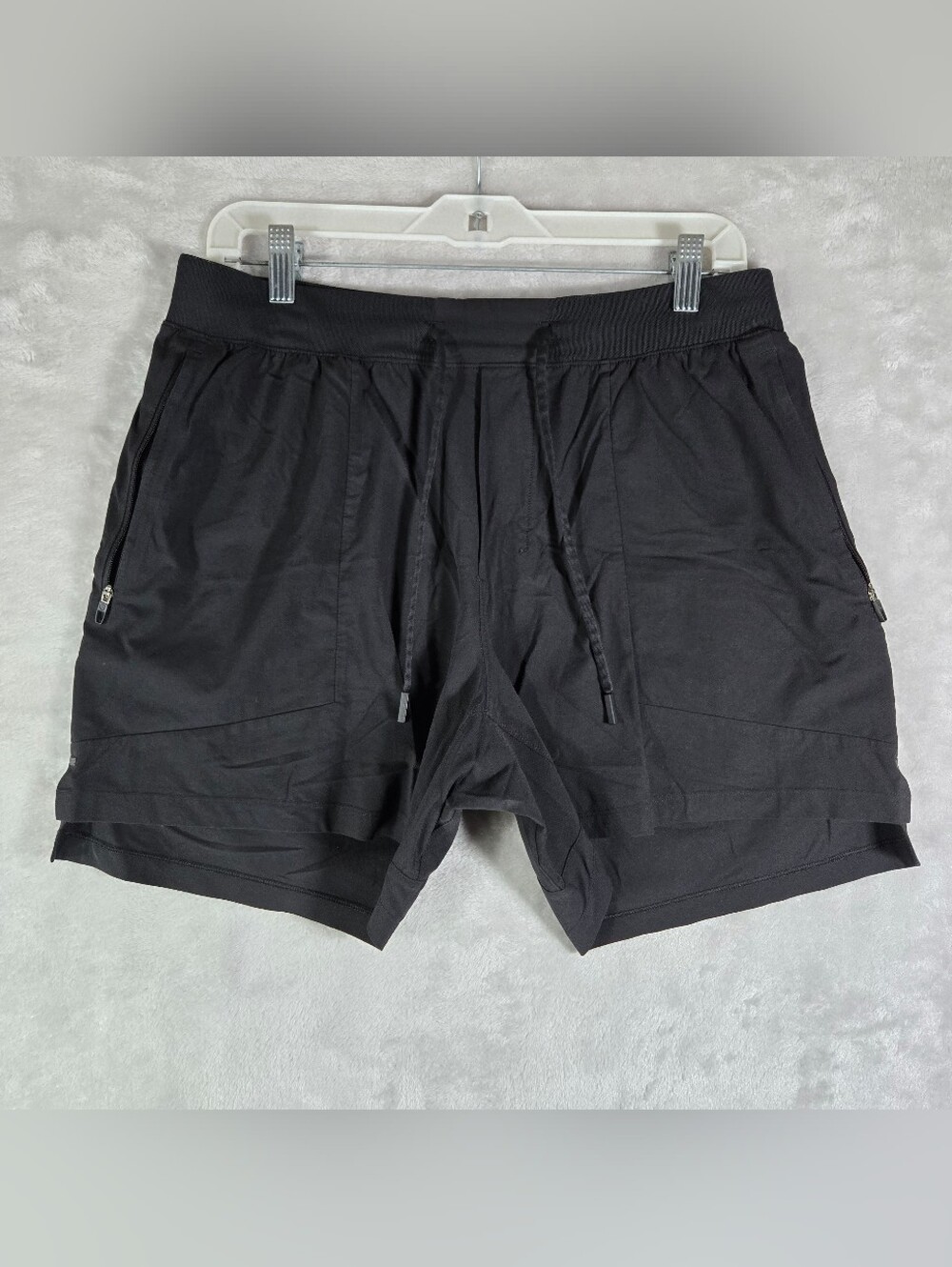 Lululemon License To Train Shorts Mens Size Large L Black Linerless Athletic 5”